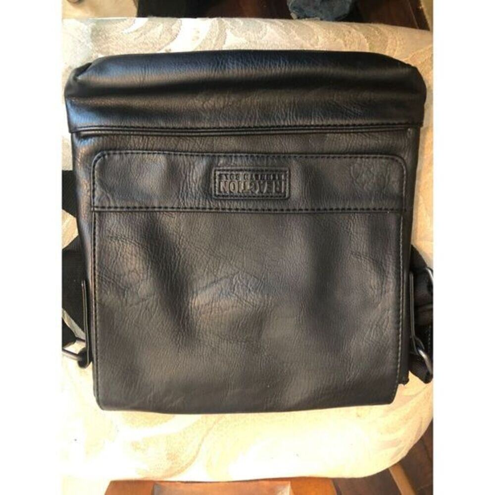 Kenneth Cole Reaction Black Leather Messenger Bag Crossbody mBusiness Satchel